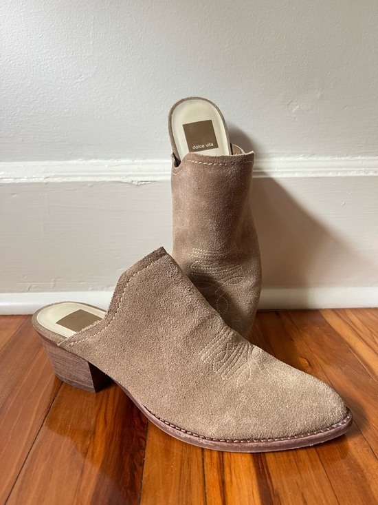 Dolce Vita Shoes - Dolce Vita Tan Suede Women's Mules 7.5